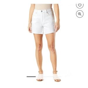 Levi's Signature Size 16 High Rise Frayed Hem Straight Fit Shorts White New